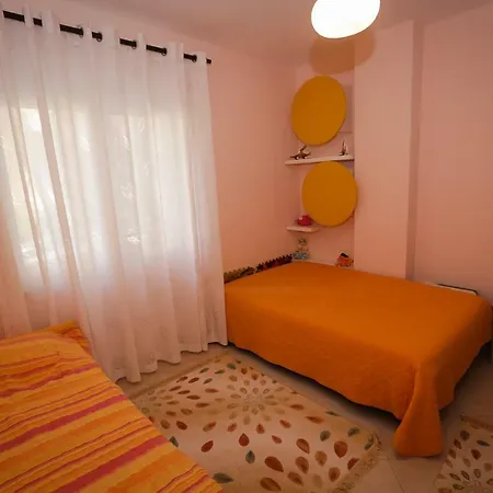 Lejlighed Pine-tree W/ Private Garden 50 M From The Sea