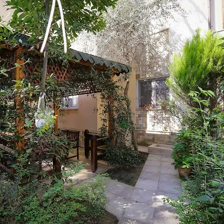 Appartamento Pine-tree W/ Private Garden 50 M From The Sea *
