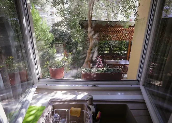 Appartamento Pine-tree W/ Private Garden 50 M From The Sea *