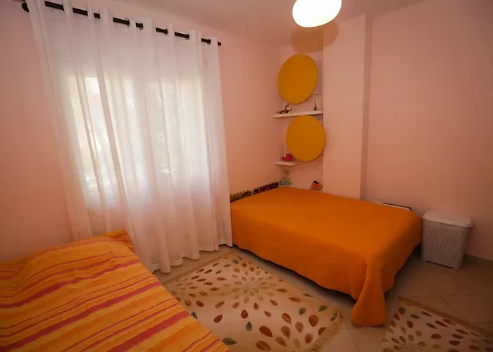Appartamento Pine-tree W/ Private Garden 50 M From The Sea