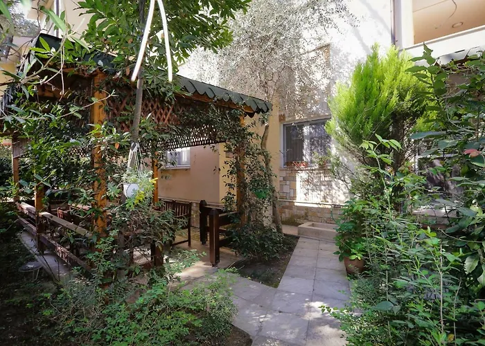 Appartamento Pine-tree W/ Private Garden 50 M From The Sea *